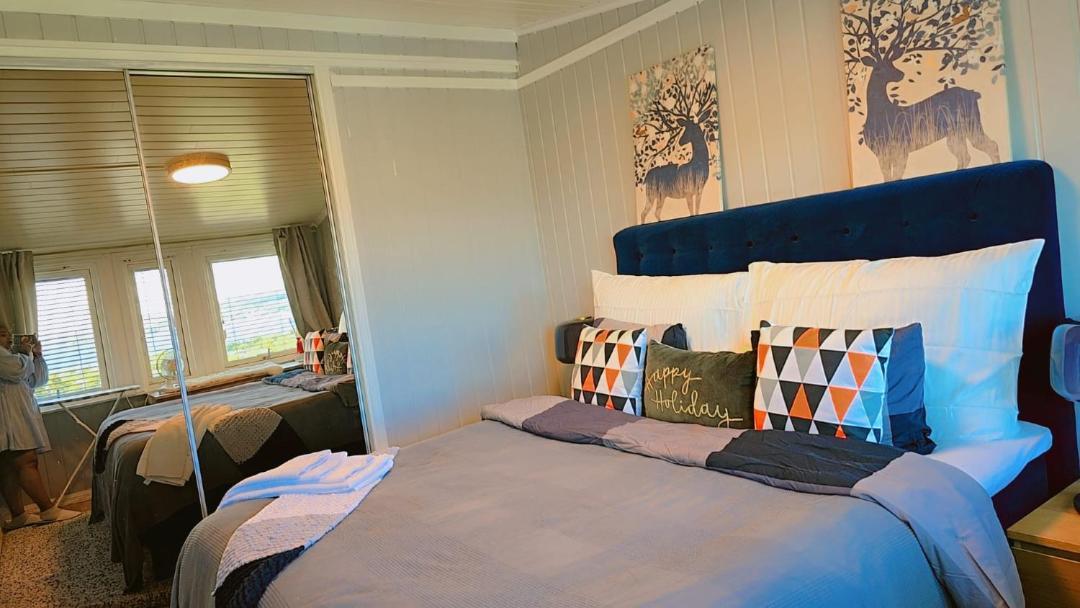 Room In Handsome Haven House Gjovik Bagian luar foto