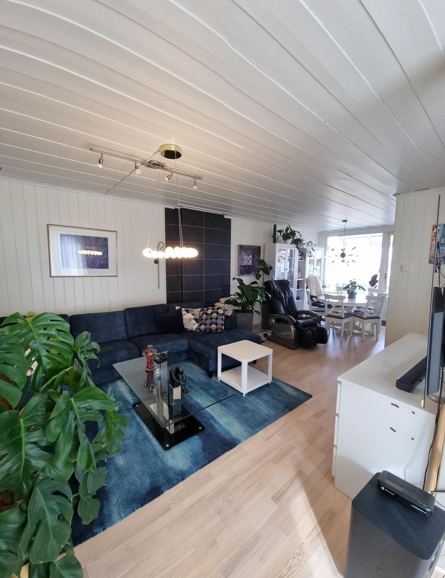 Room In Handsome Haven House Gjovik Bagian luar foto